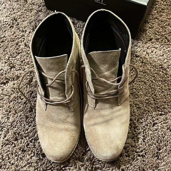 EUC Size 7 Women’s by Michael Shannon Rebeka Taupe Lace Up Wedge Bootie - Picture 12 of 15